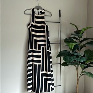 *NWT* Printed Stretch High Round Neck Sleeveless Midi Dress